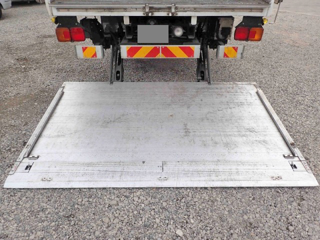 日野レンジャー冷凍車（冷蔵車）中型（4t）[写真09]