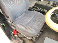 いすゞフォワードアルミウイング中型（4t）[写真19]