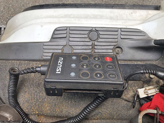 いすゞフォワードアルミウイング中型（4t）[写真24]