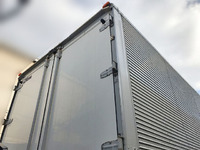 いすゞフォワードアルミウイング中型（4t）[写真08]