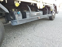 三菱ふそうキャンター平ボディ小型（2t・3t）[写真20]