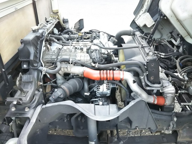 三菱ふそうキャンター平ボディ小型（2t・3t）[写真29]