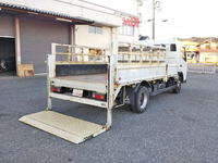 三菱ふそうキャンター平ボディ小型（2t・3t）[写真02]