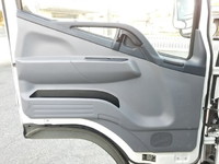 三菱ふそうキャンター平ボディ小型（2t・3t）[写真32]