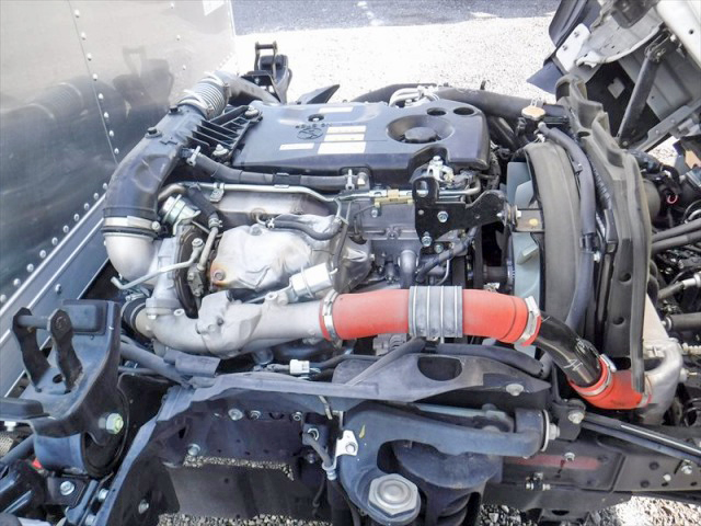 いすゞエルフアルミバン小型（2t・3t）[写真24]