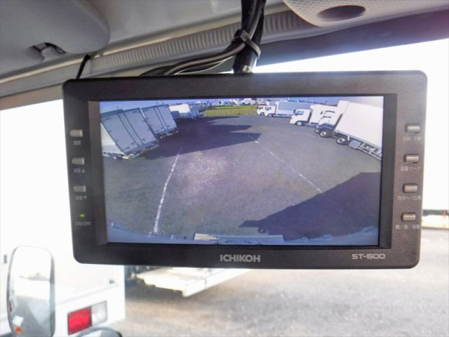 いすゞエルフアルミバン小型（2t・3t）[写真26]