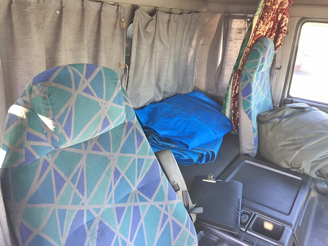 日野プロフィアアルミブロック大型（10t）[写真20]