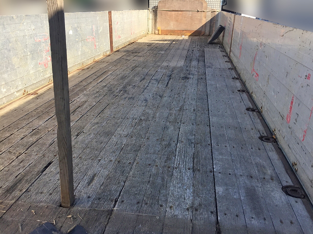 日野プロフィアアルミブロック大型（10t）[写真08]