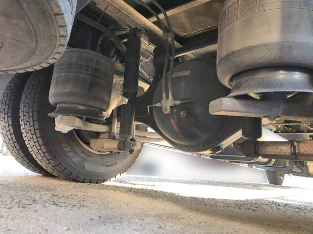 三菱ふそうファイターアルミウイング中型（4t）[写真13]