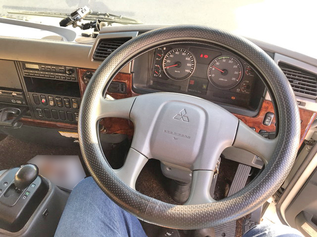 三菱ふそうファイターアルミウイング中型（4t）[写真19]