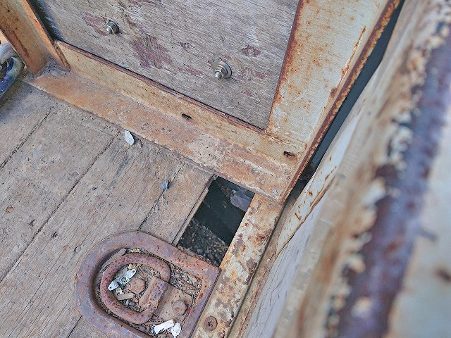 日野レンジャーセルフクレーン4段中型（4t）[写真12]