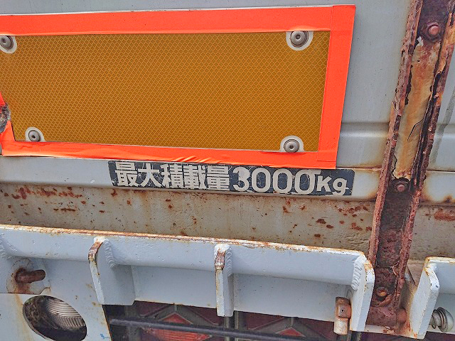 日野レンジャーセルフクレーン4段中型（4t）[写真14]