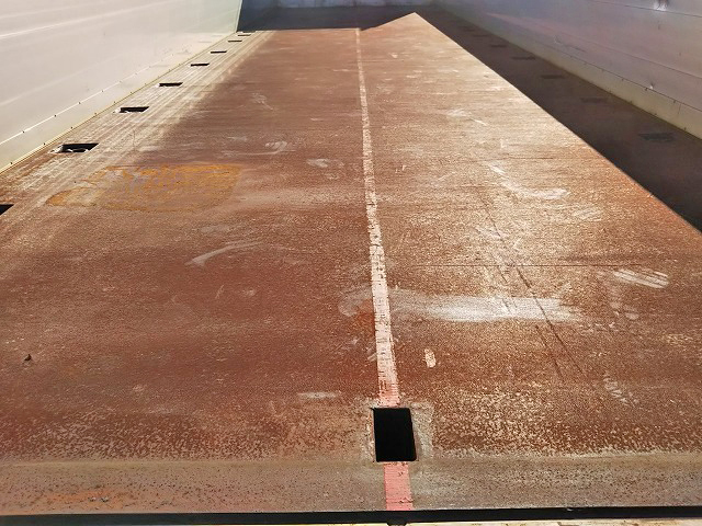 いすゞギガアルミブロック大型（10t）[写真11]