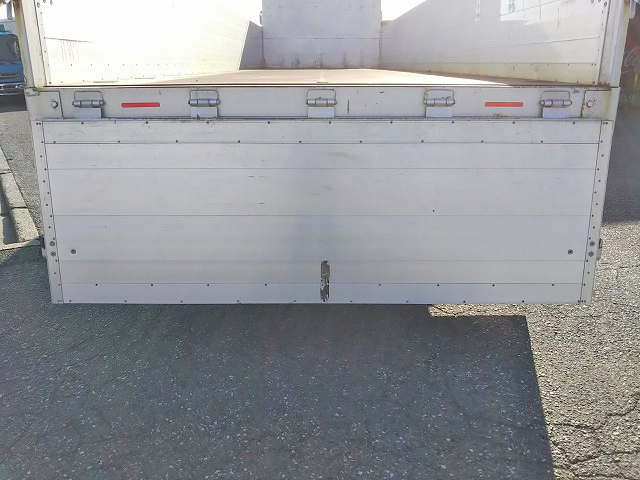 いすゞギガアルミブロック大型（10t）[写真14]