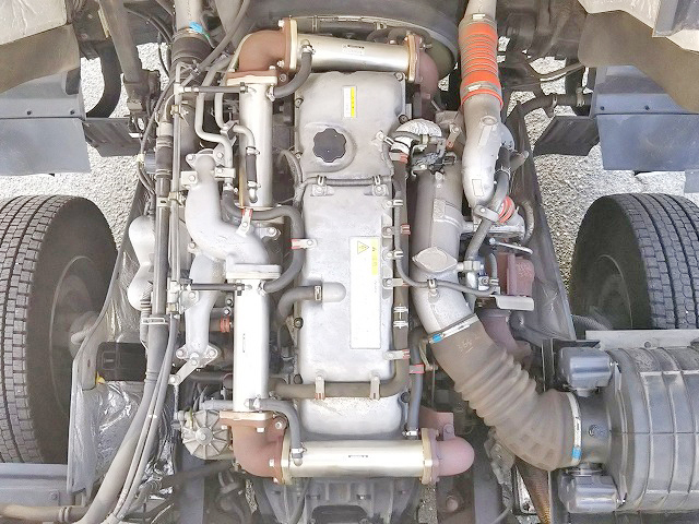 いすゞギガアルミブロック大型（10t）[写真25]