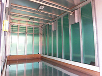 三菱ふそうキャンターパネルバン小型（2t・3t）[写真11]