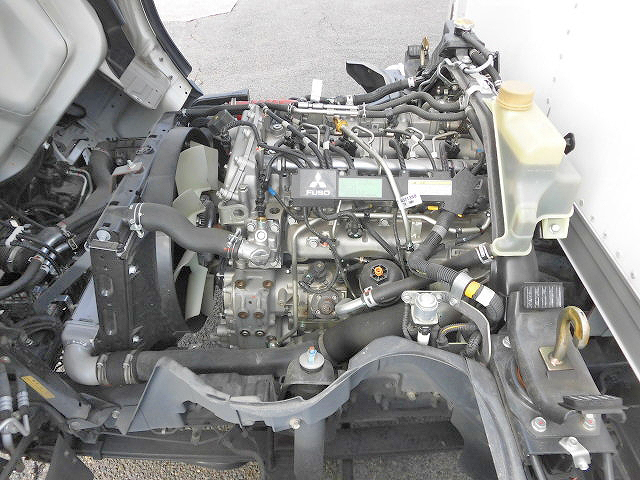 三菱ふそうキャンターパネルバン小型（2t・3t）[写真15]