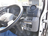 三菱ふそうキャンターパネルバン小型（2t・3t）[写真22]