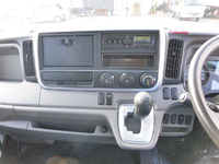 三菱ふそうキャンターパネルバン小型（2t・3t）[写真25]