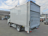 三菱ふそうキャンターパネルバン小型（2t・3t）[写真04]