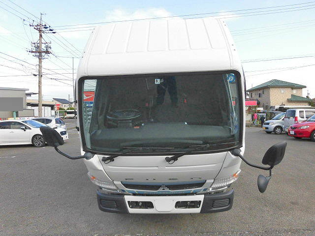 三菱ふそうキャンターパネルバン小型（2t・3t）[写真05]