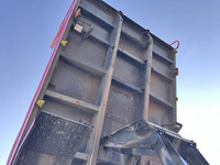 いすゞギガダンプ大型（10t）[写真18]