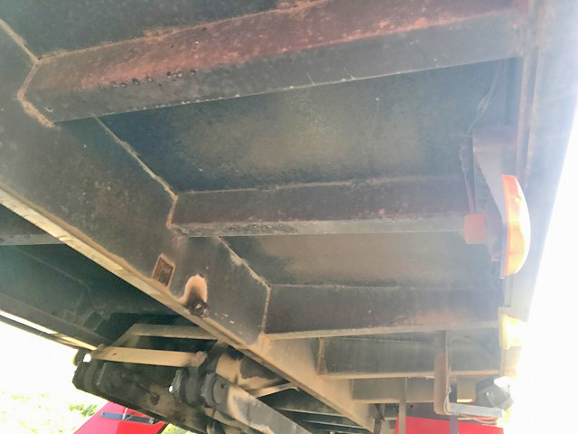 いすゞギガダンプ大型（10t）[写真20]