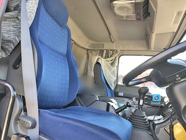 いすゞギガダンプ大型（10t）[写真26]