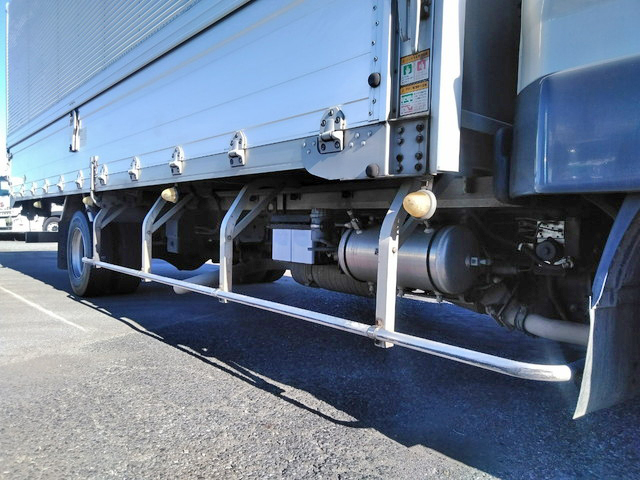 三菱ふそうファイターアルミウイング中型（4t）[写真15]