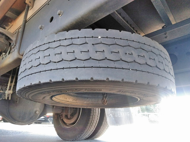 三菱ふそうファイターアルミウイング中型（4t）[写真19]