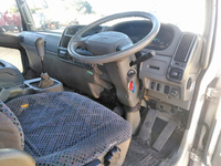 三菱ふそうファイターアルミウイング中型（4t）[写真30]