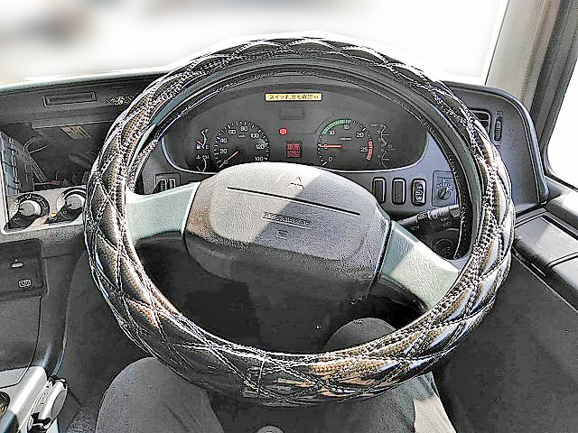 三菱ふそうスーパーグレートアルミブロック大型（10t）[写真32]