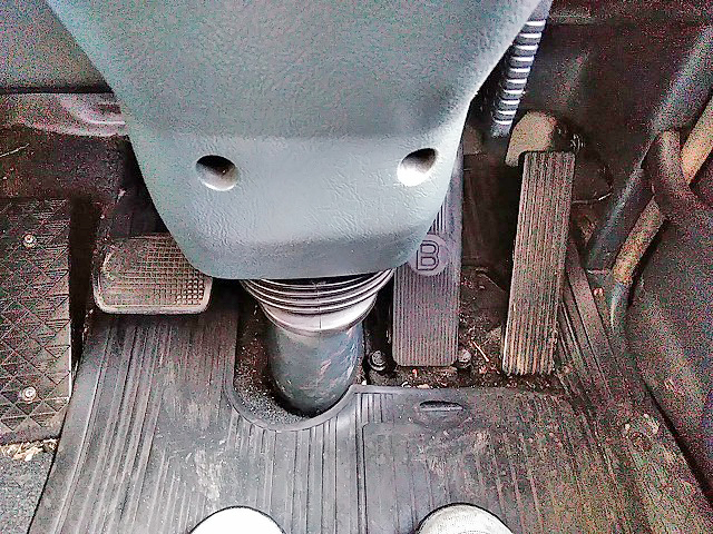 三菱ふそうスーパーグレートアルミブロック大型（10t）[写真35]