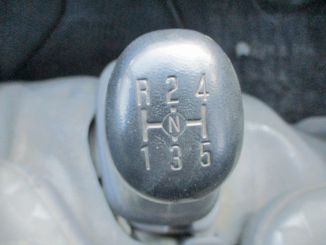 いすゞエルフ散水車小型（2t・3t）[写真26]