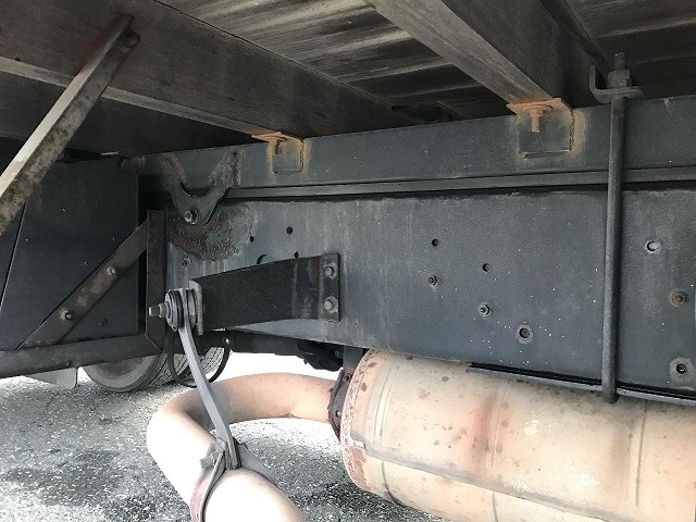 いすゞフォワードユニック4段増トン（6t・8t）[写真26]