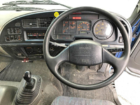 いすゞフォワードユニック4段増トン（6t・8t）[写真37]