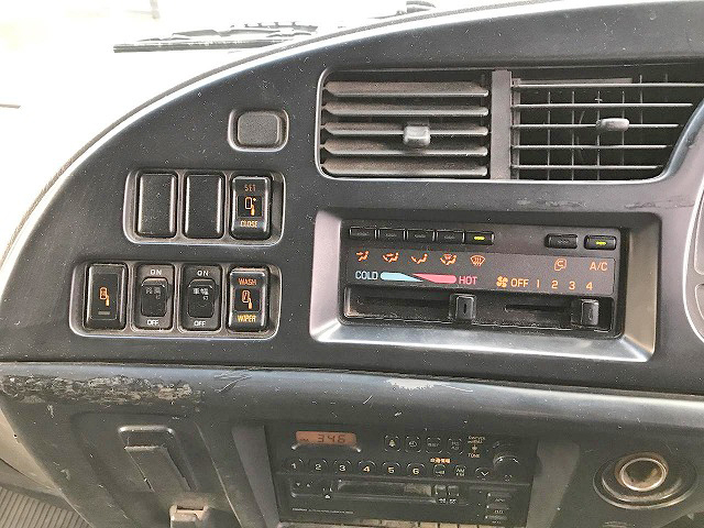 いすゞフォワードユニック4段増トン（6t・8t）[写真39]