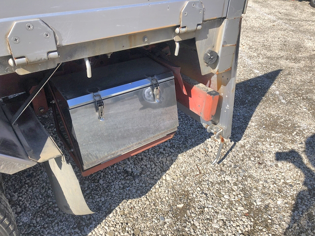 いすゞエルフアルミブロック小型（2t・3t）[写真08]