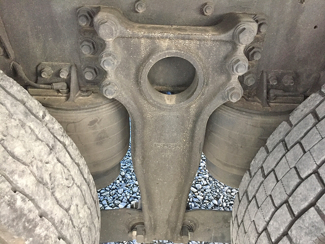 いすゞギガアルミウイング大型（10t）[写真18]