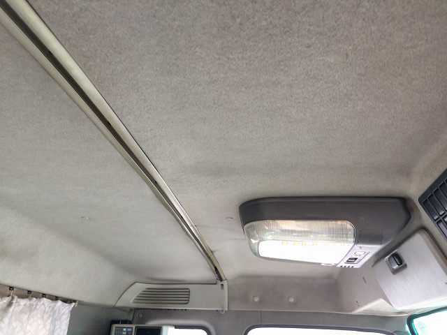 いすゞギガアルミウイング大型（10t）[写真24]