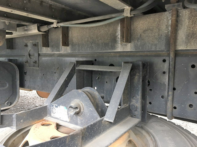 いすゞフォワードアルミウイング中型（4t）[写真13]