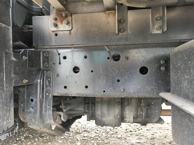 いすゞフォワードアルミウイング中型（4t）[写真16]