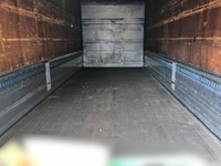 いすゞフォワードアルミウイング中型（4t）[写真08]