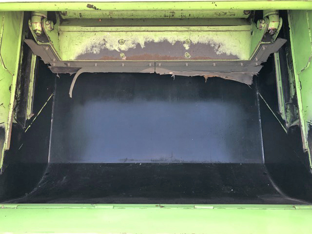 UDトラックスコンドルパッカー車（塵芥車）中型（4t）[写真10]