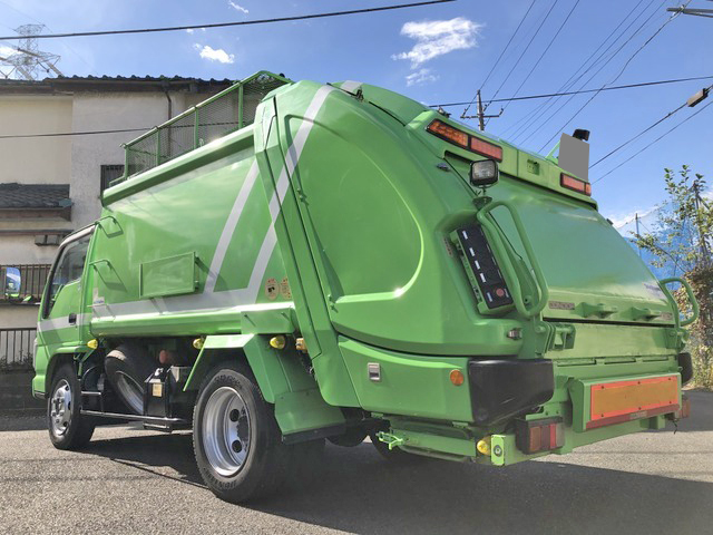 UDトラックスコンドルパッカー車（塵芥車）中型（4t）[写真02]