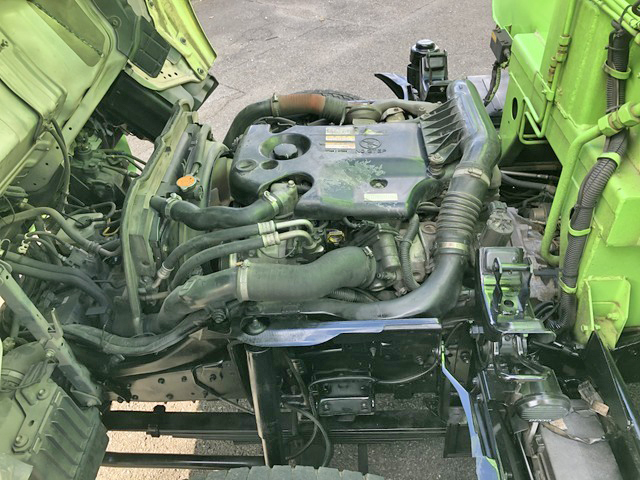 UDトラックスコンドルパッカー車（塵芥車）中型（4t）[写真28]