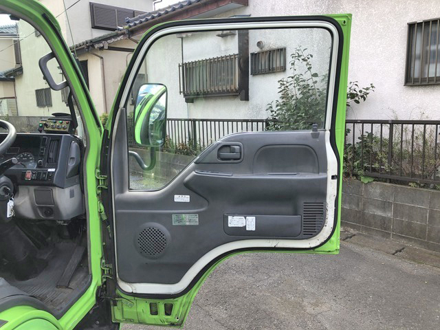 UDトラックスコンドルパッカー車（塵芥車）中型（4t）[写真31]