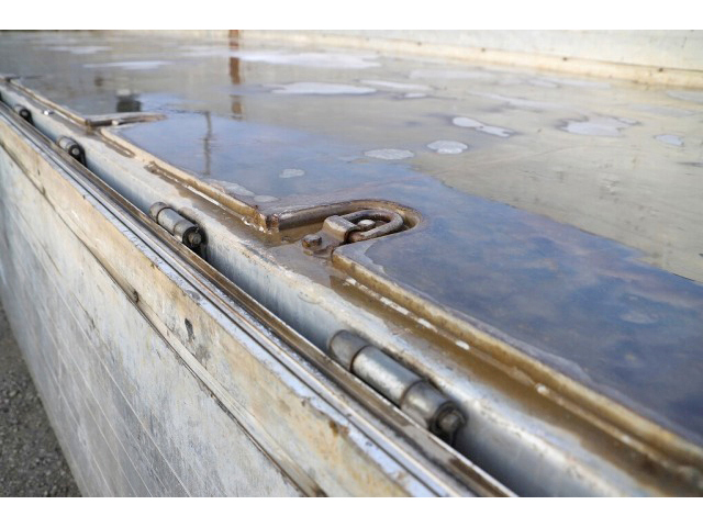 いすゞギガアルミブロック大型（10t）[写真18]