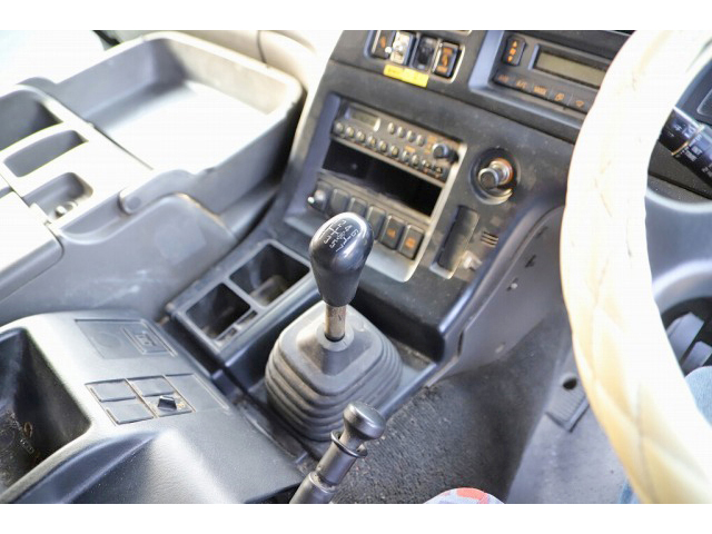 いすゞギガアルミブロック大型（10t）[写真38]