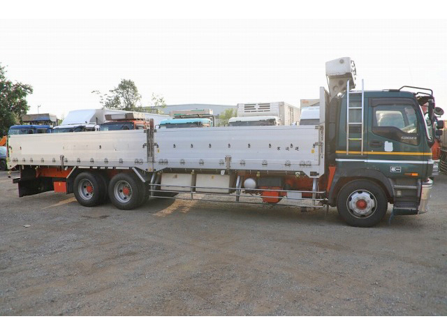 いすゞギガアルミブロック大型（10t）[写真05]